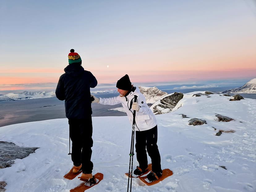 EXCLUSIVE AND ADVENTUROUS SNOWSHOING